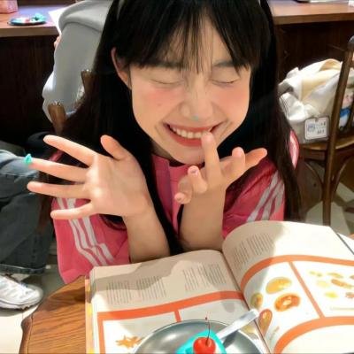 人气爱豆被曝素颜现身菜市场，三天三夜机场画面流出